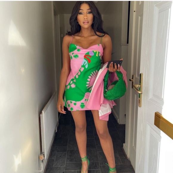 NWT ZARA Satin Effect Dress XS Blogger’s Favorite - Picture 7 of 9